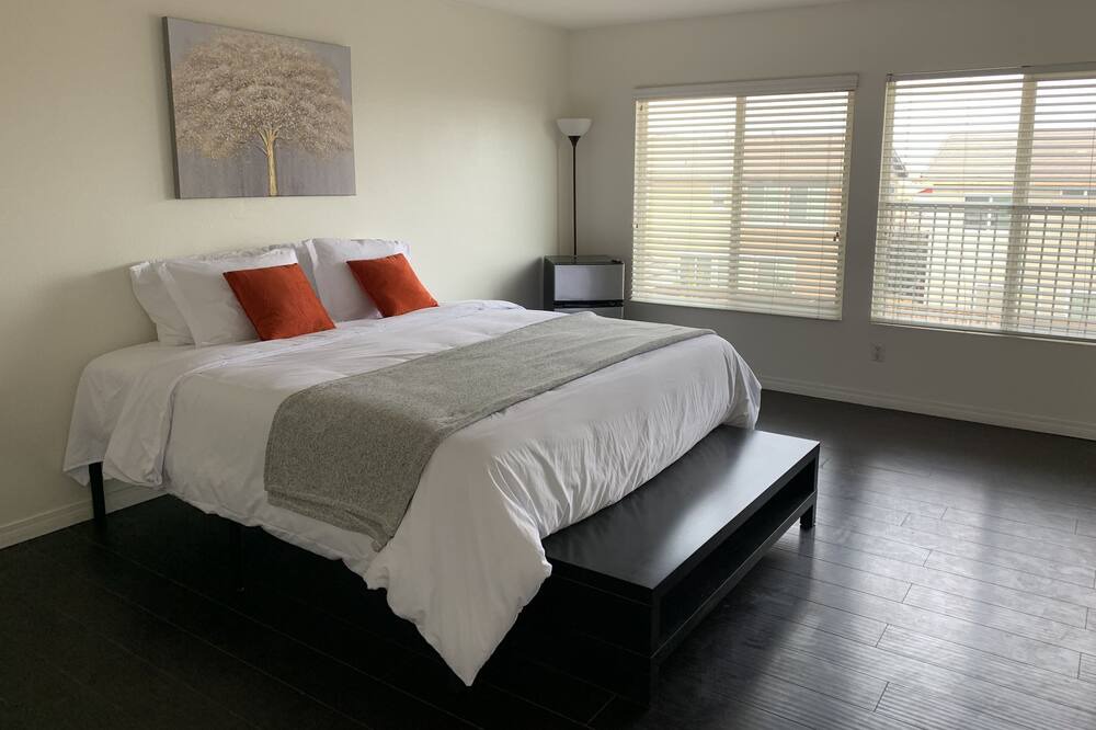Photo of Bedroom in Hesperia