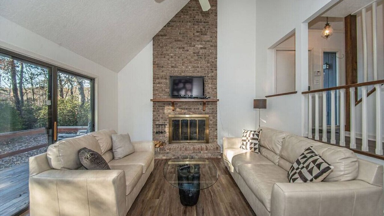 Photo of Livingroom in Landrum