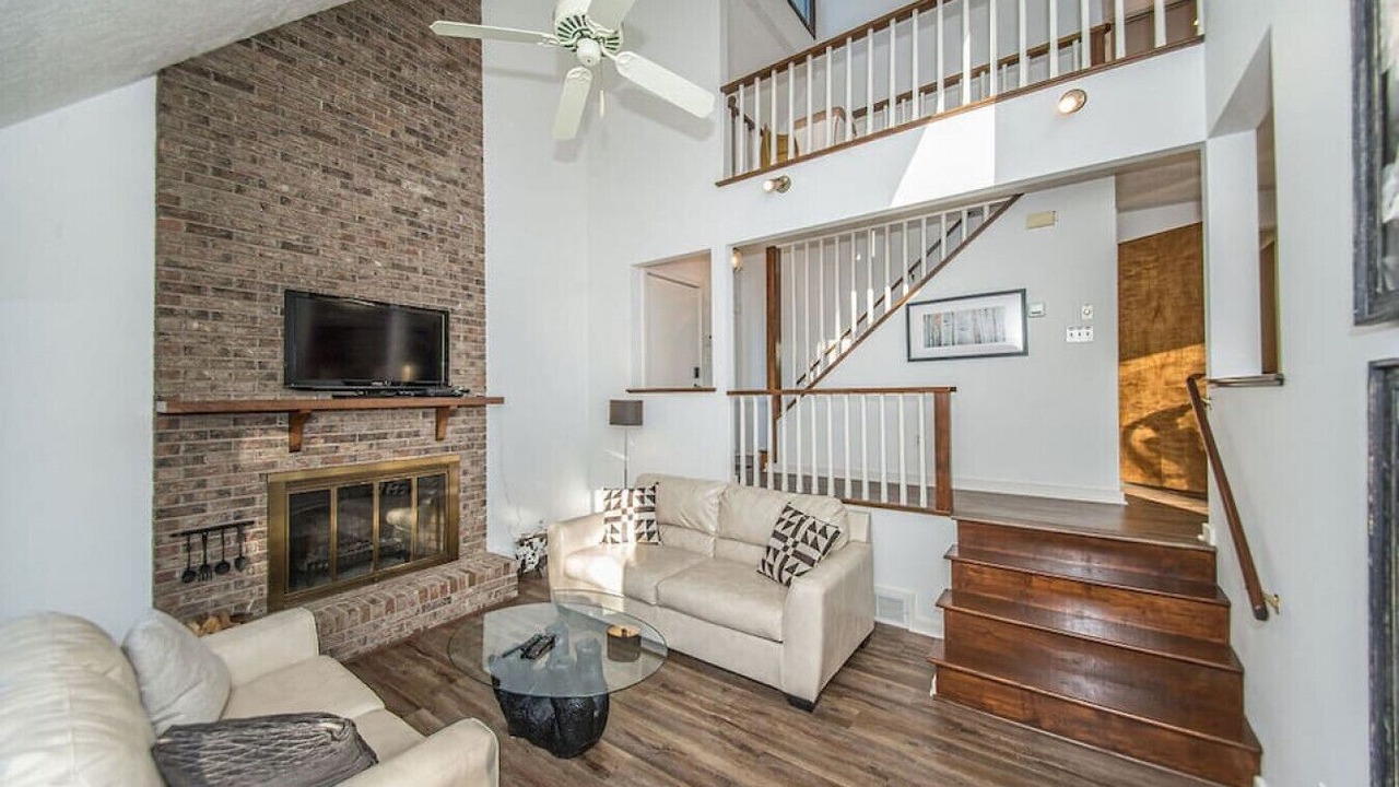 Photo of Livingroom in Landrum