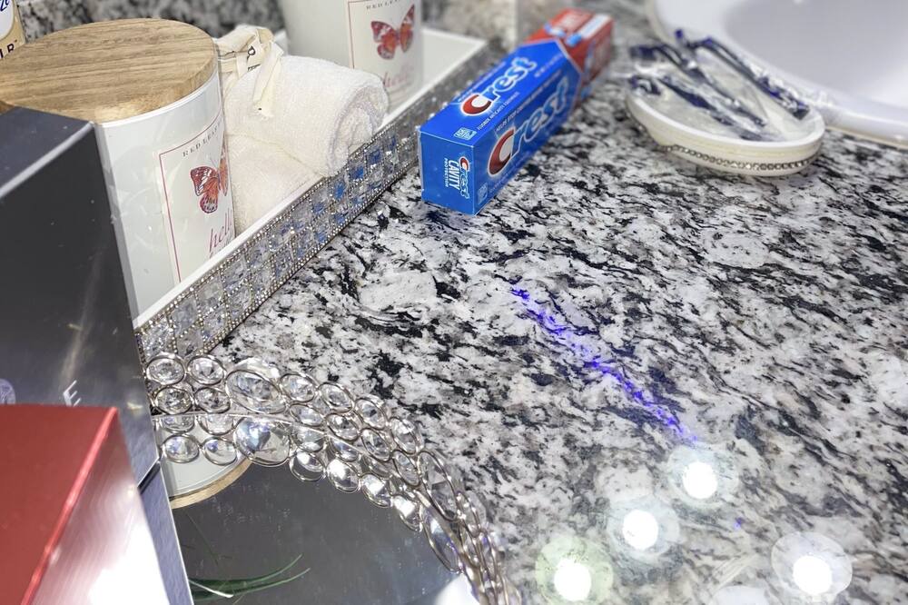 Photo of Kitchen in Far North Dallas