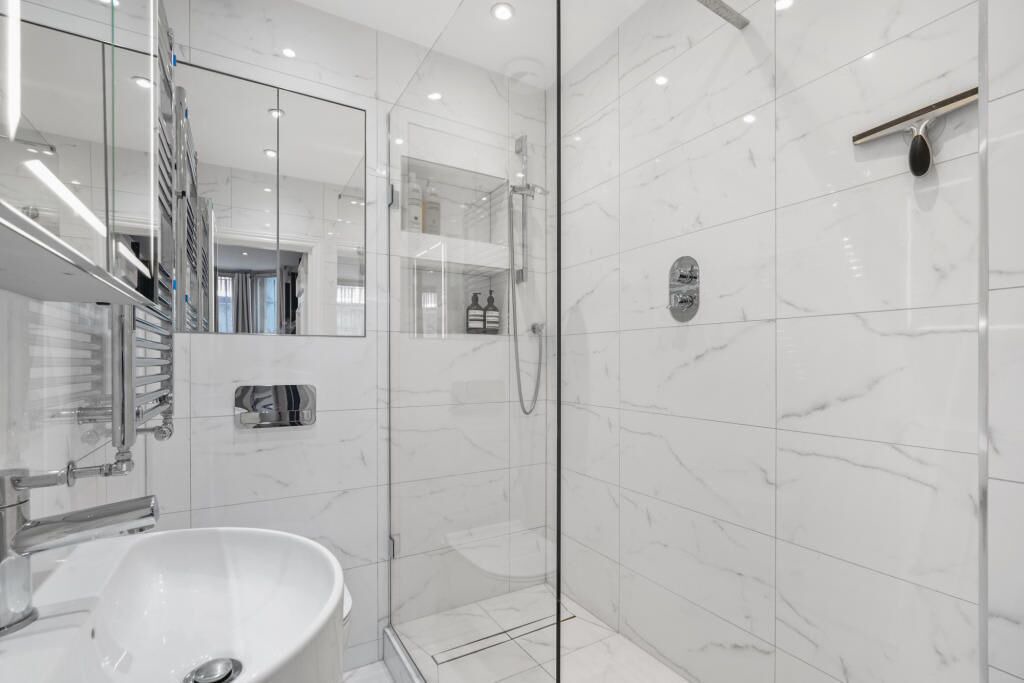 Photo of Others in Forest Gate