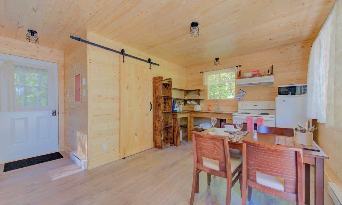 Photo of Kitchen in Pohenegamook