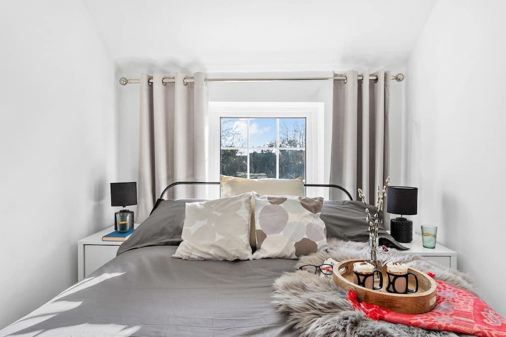 Photo of Bedroom in Topsham