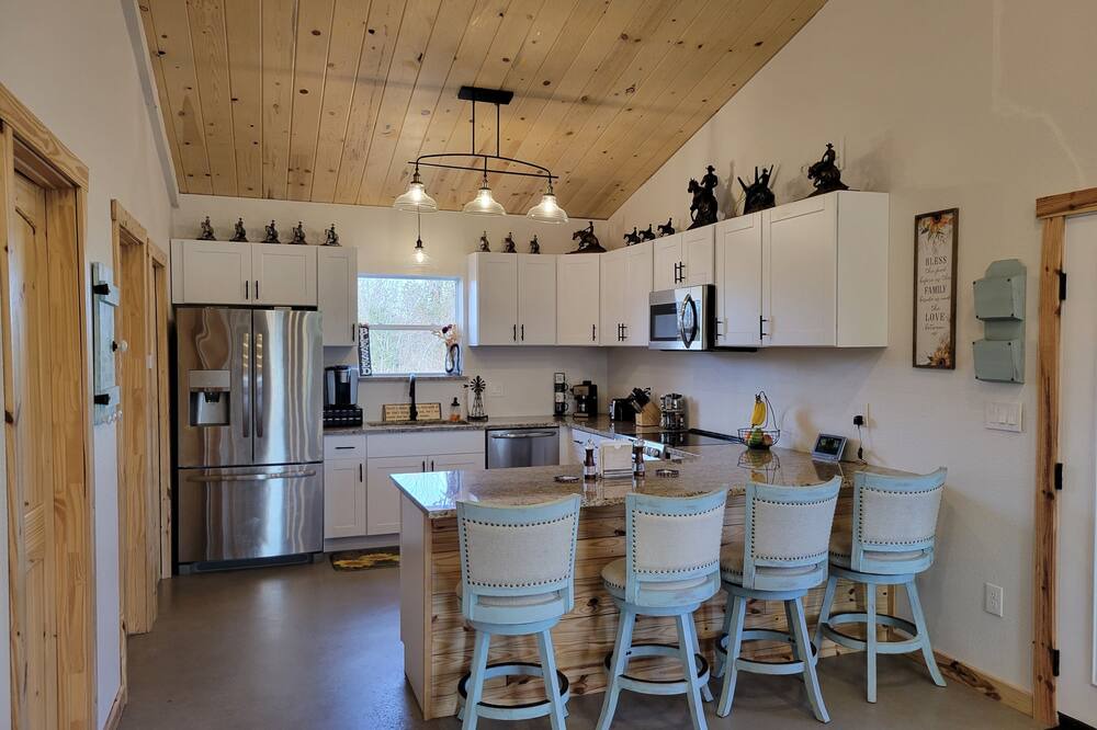 Photo of Kitchen in Commerce