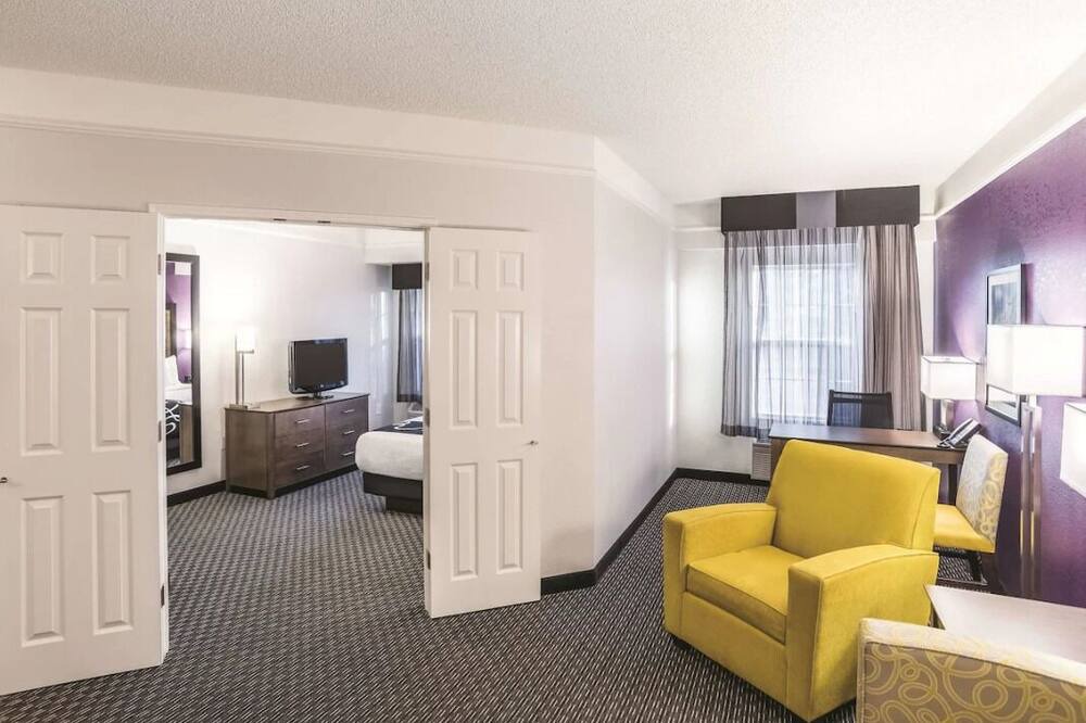 Photo of Livingroom in Woodlands Village