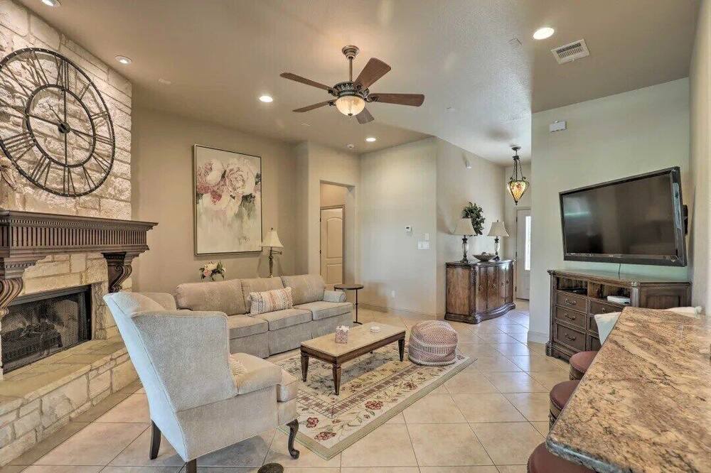 Photo of Bedroom in Bastrop