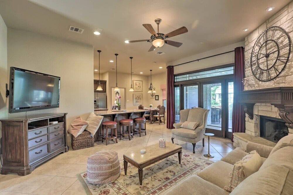 Photo of Bedroom in Bastrop