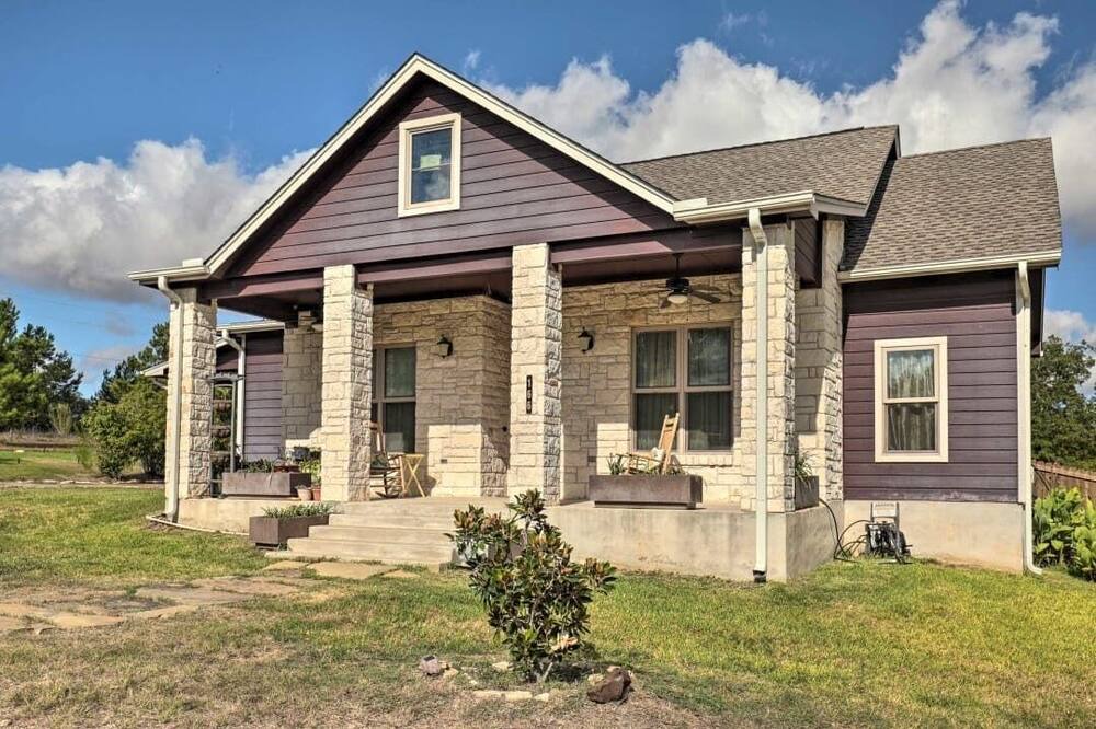 Photo of Outdoor in Bastrop