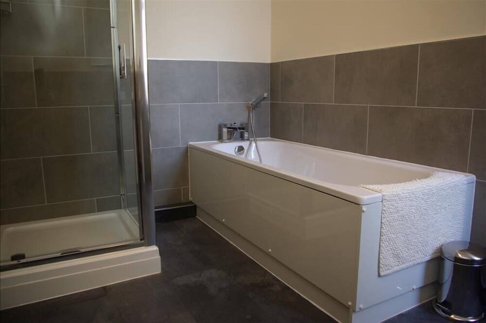 Photo of Bathroom in Leek