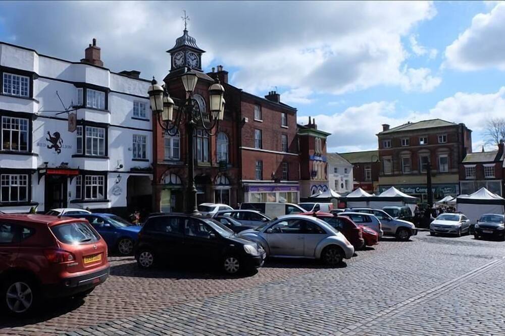 Photo of Others in Leek