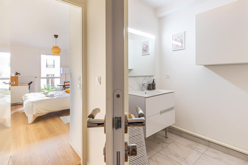 Photo of Bedroom in Arcueil