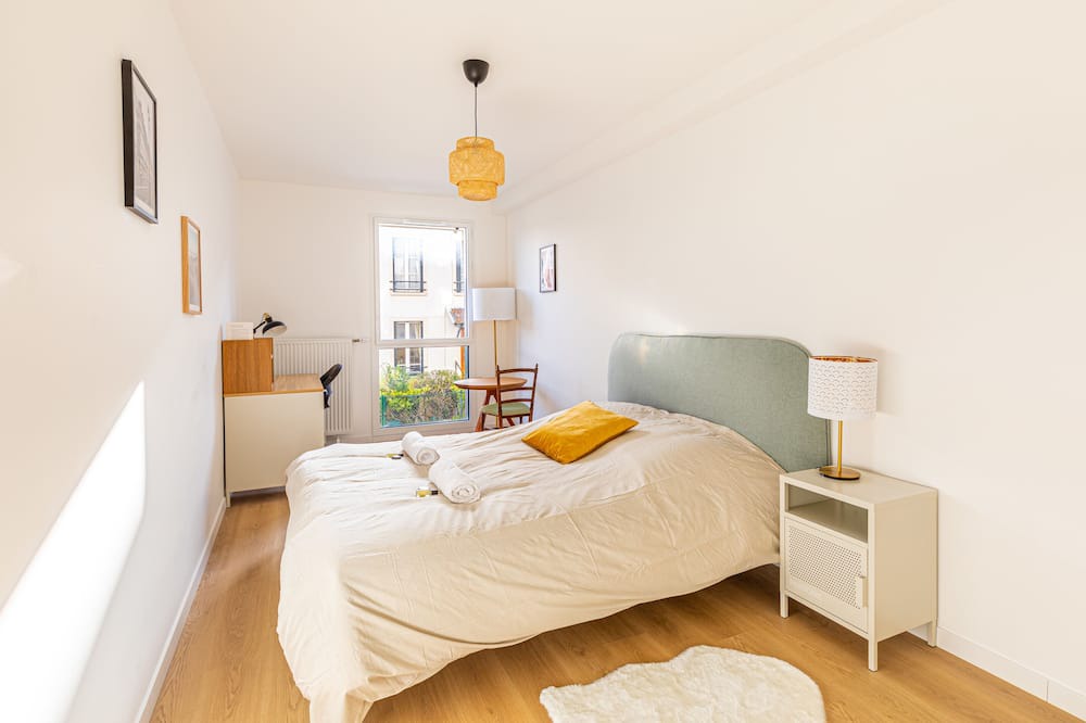 Photo of Bedroom in Arcueil