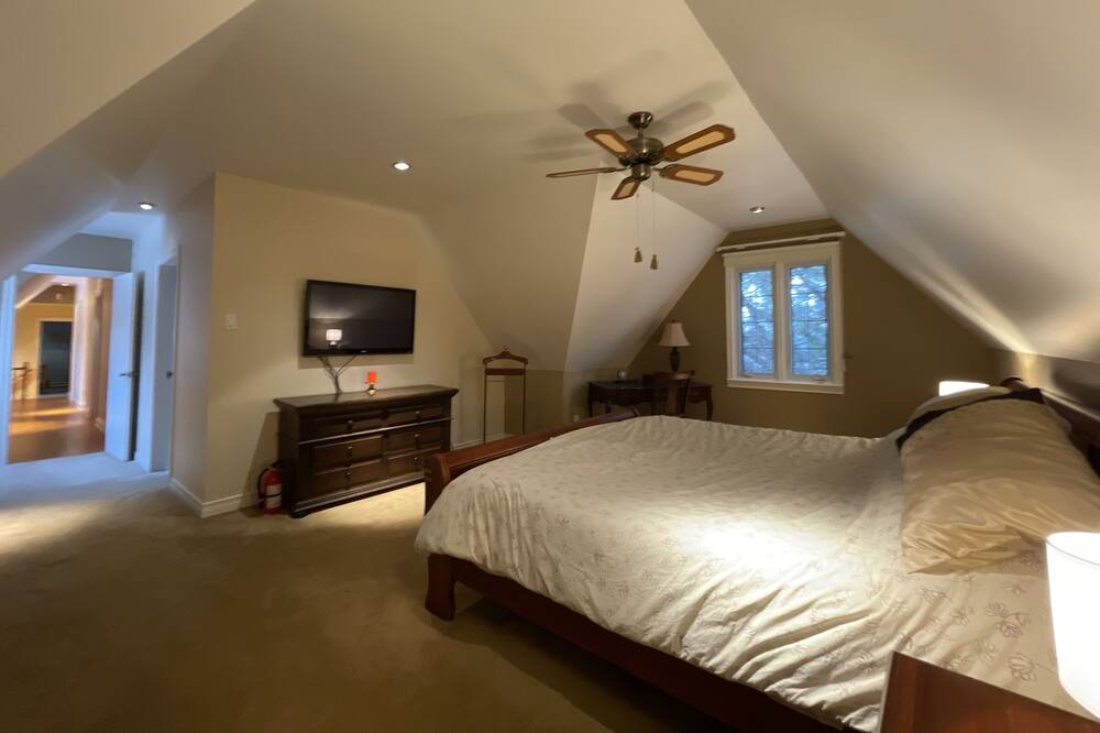 Photo of Bedroom in Knowlton