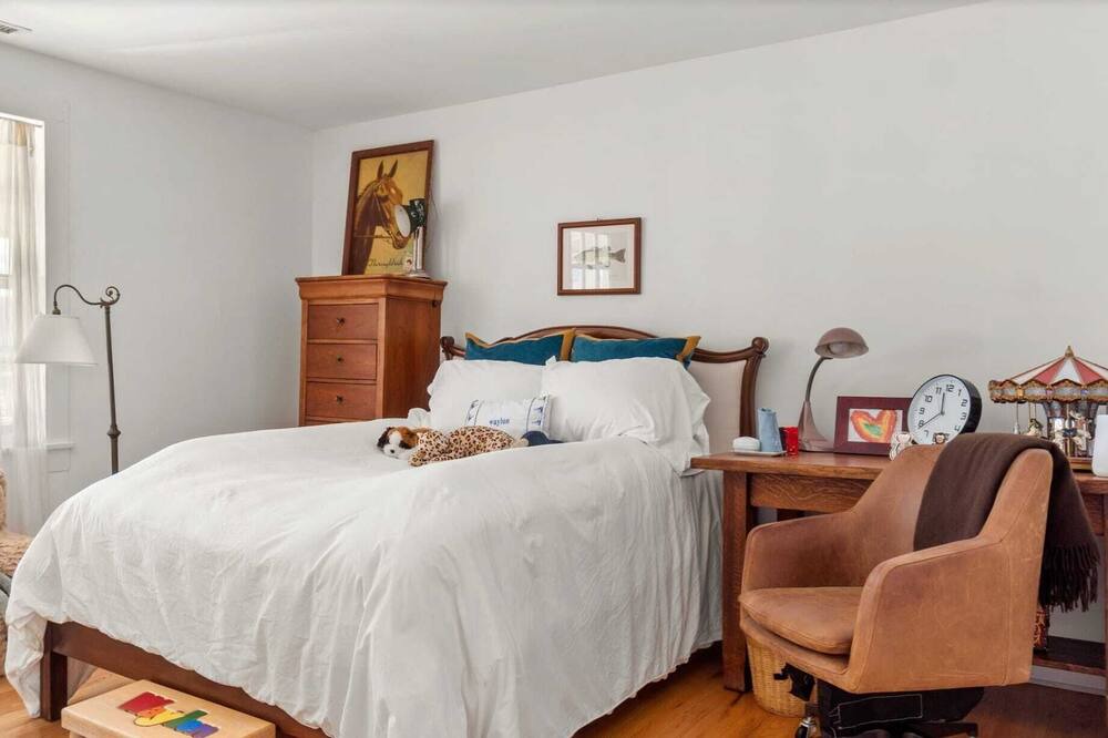 Photo of Outdoor in Ashley Falls