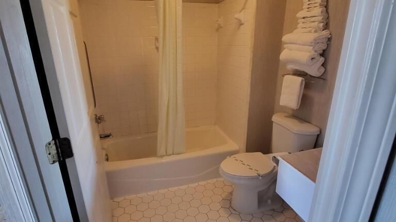 Photo of Bathroom in Loganville