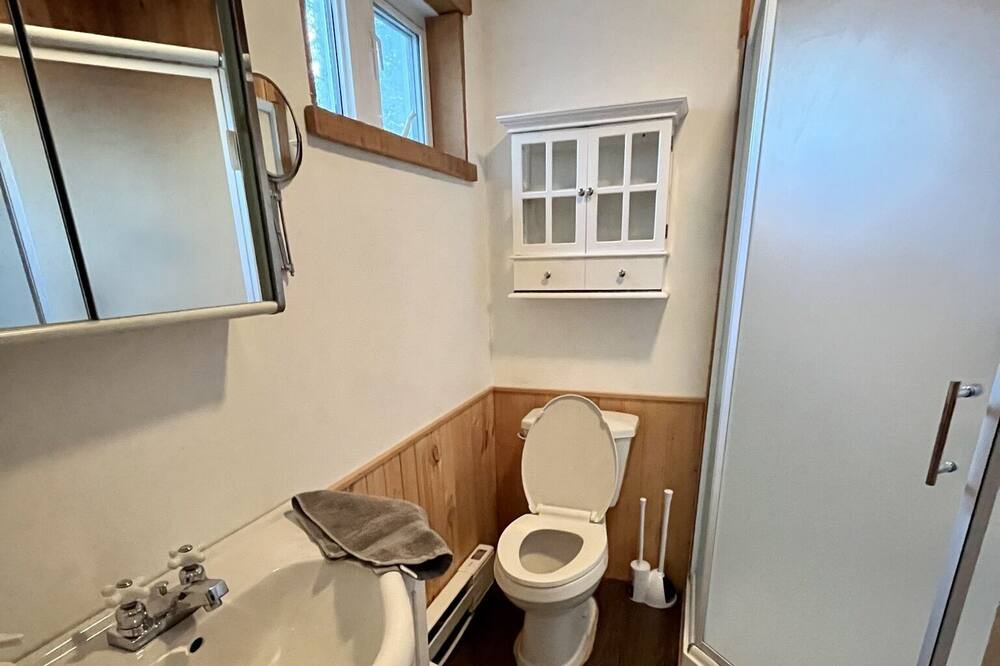 Photo of Bathroom in Saint-Calixte