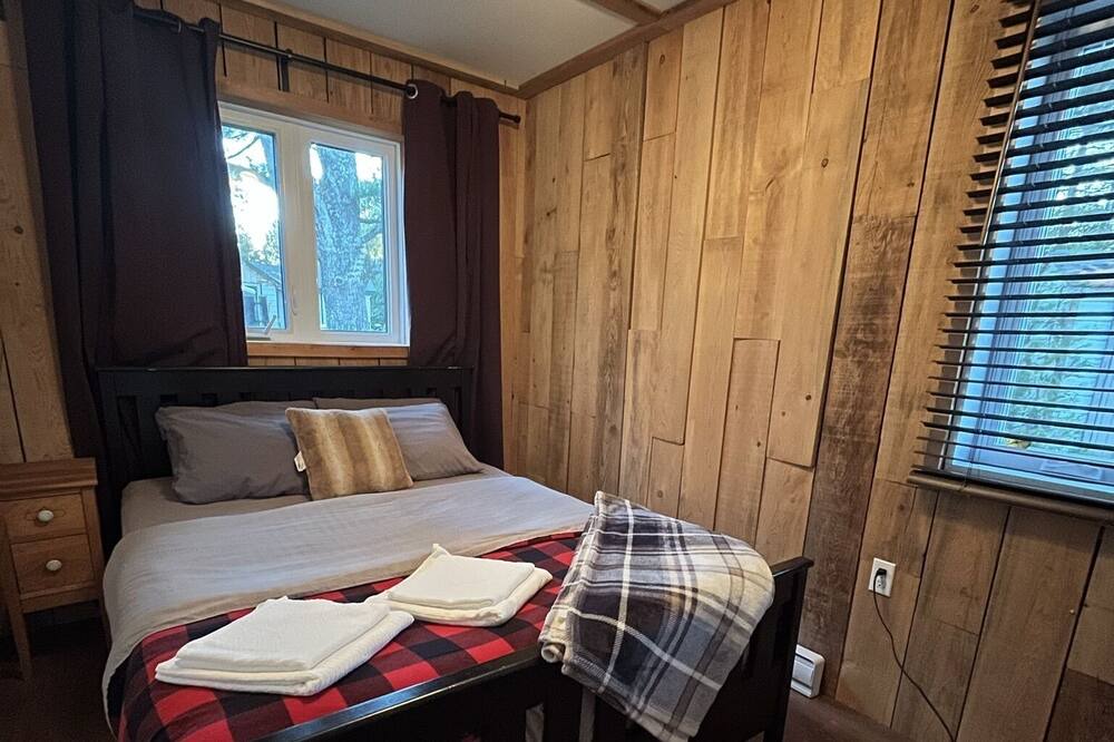 Photo of Bedroom in Saint-Calixte