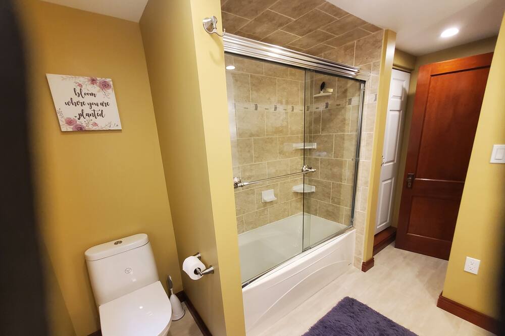 Photo of Bathroom in Sarnia