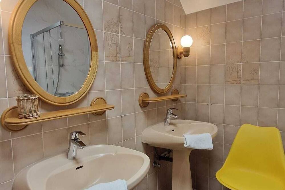 Photo of Bathroom in Hettange-Grande