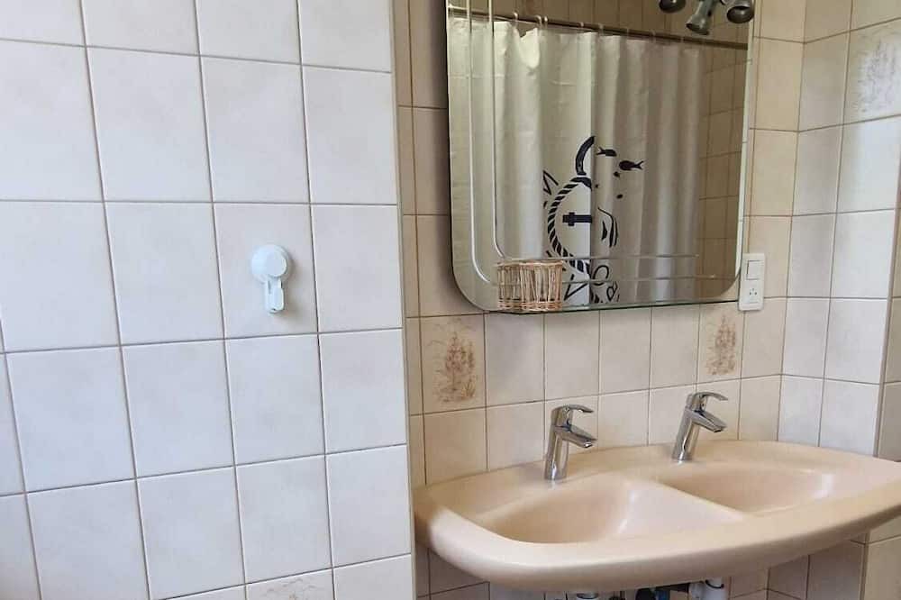 Photo of Bathroom in Hettange-Grande