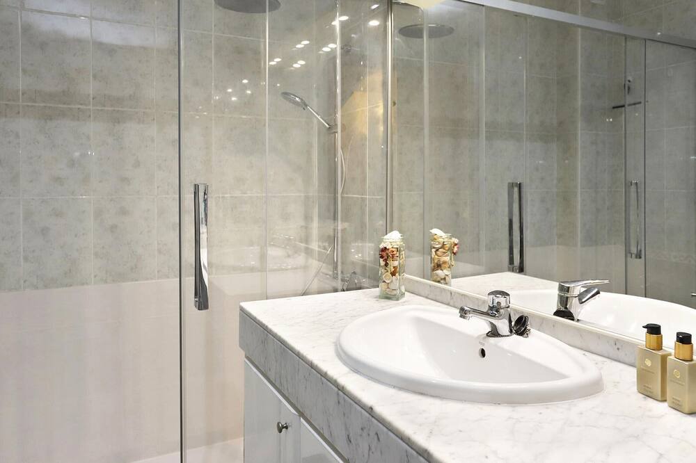 Photo of Bathroom in Torredembarra