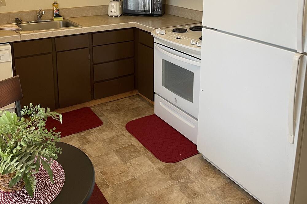 Photo of Kitchen in Roseburg