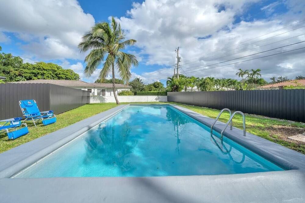 Photo of Outdoor in Biscayne Park