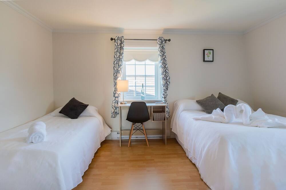Photo of Bedroom in Pointe-au-Pere
