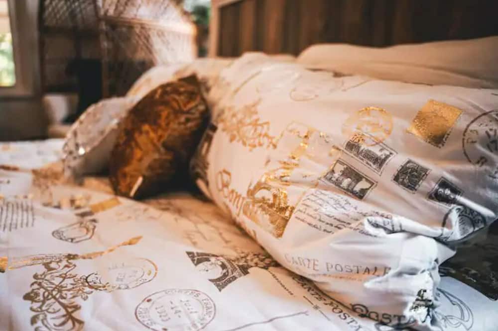 Photo of Bedroom in Arkansas City