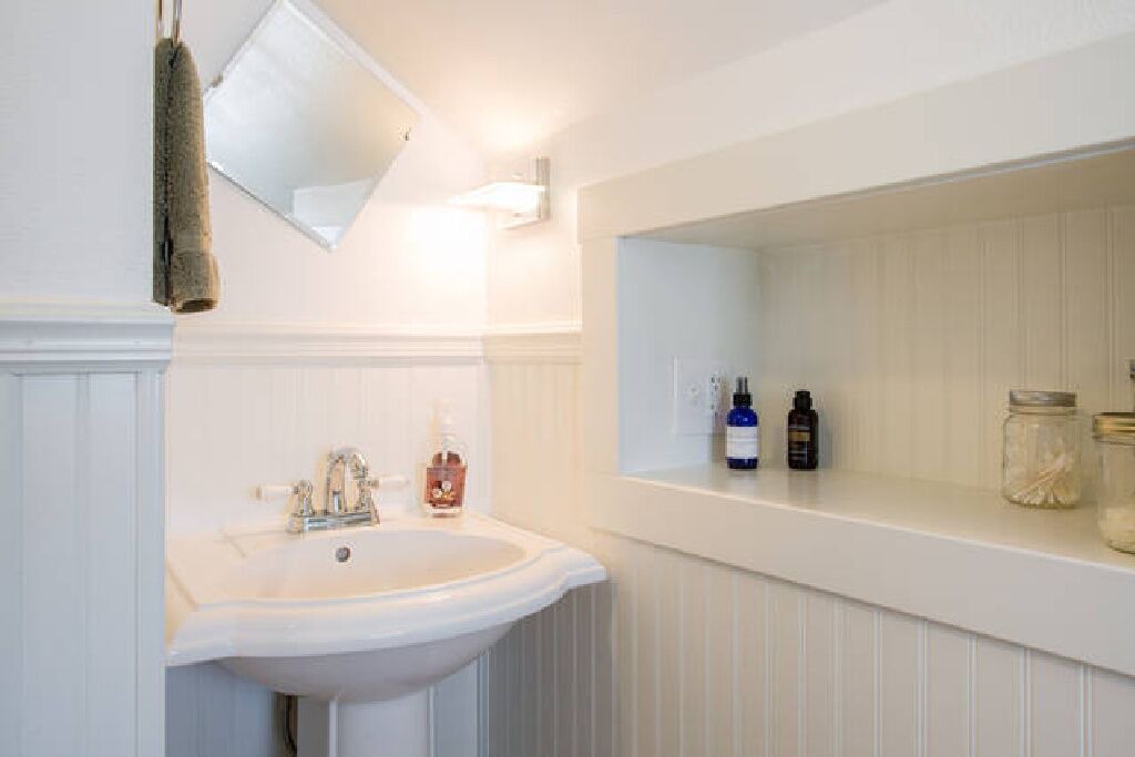Photo of Bathroom in Woodland