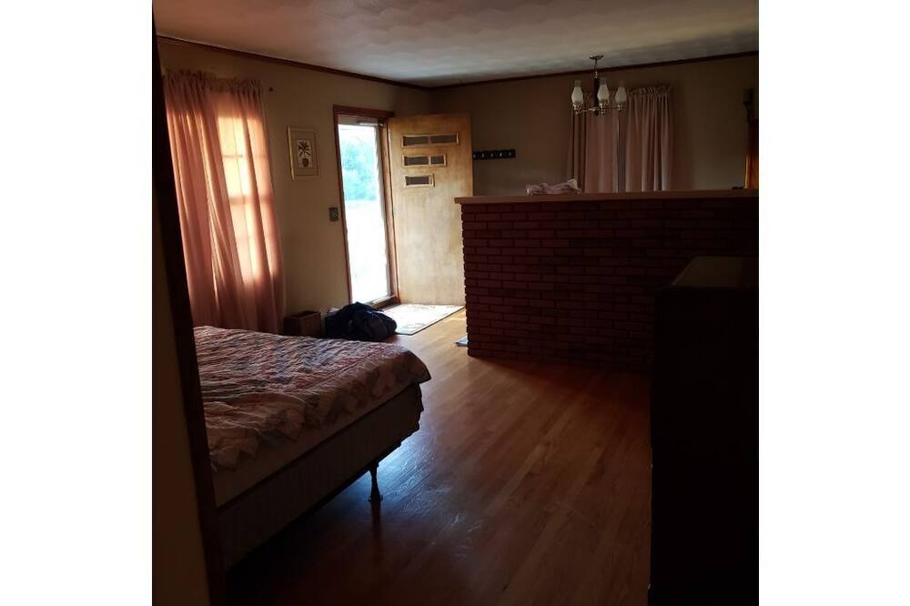 Photo of Bedroom in Marion