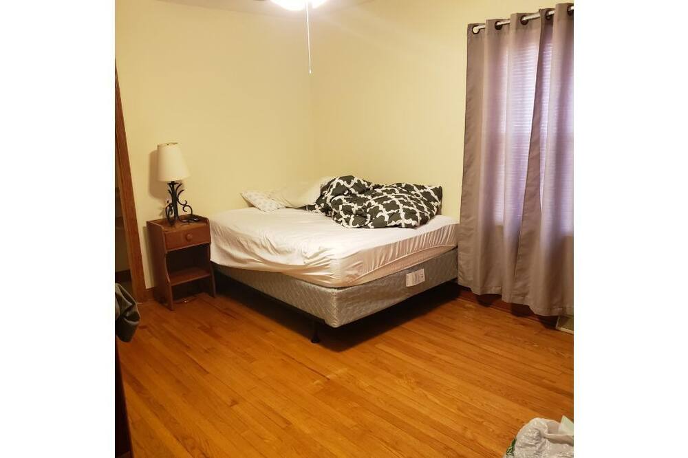 Photo of Bedroom in Marion