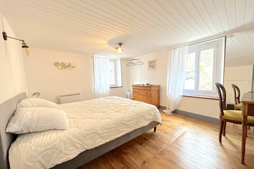 Photo of Bedroom in Livet-et-Gavet