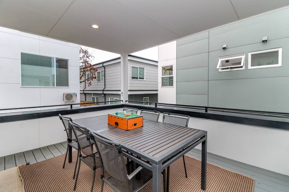 Photo of Others in South Delridge