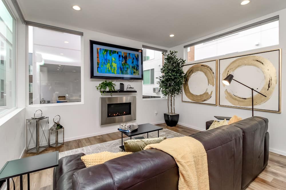 Photo of Others in South Delridge