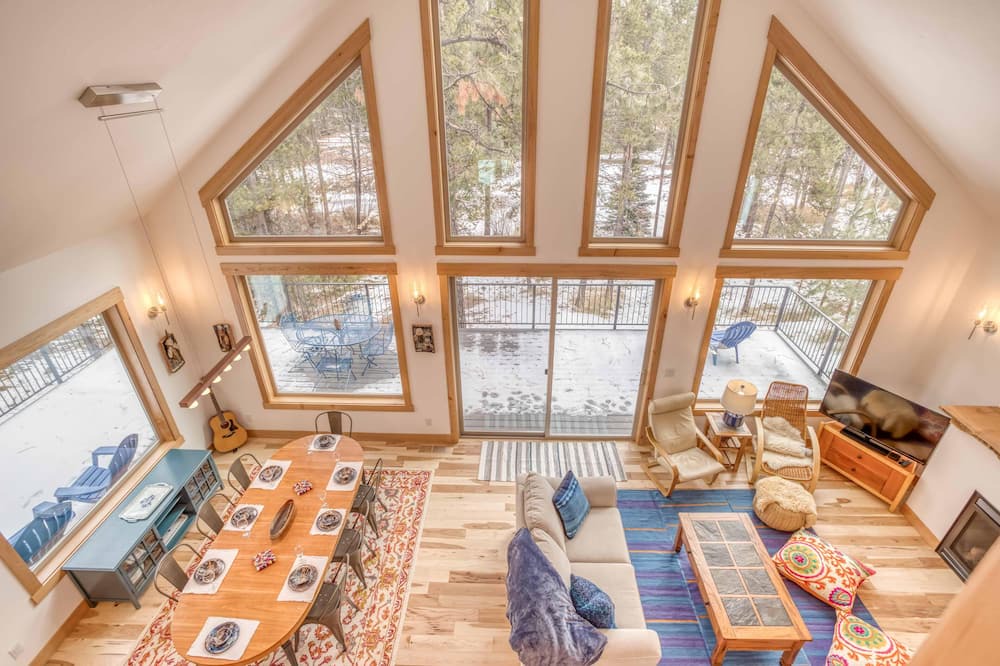 Photo of Livingroom in Three Rivers