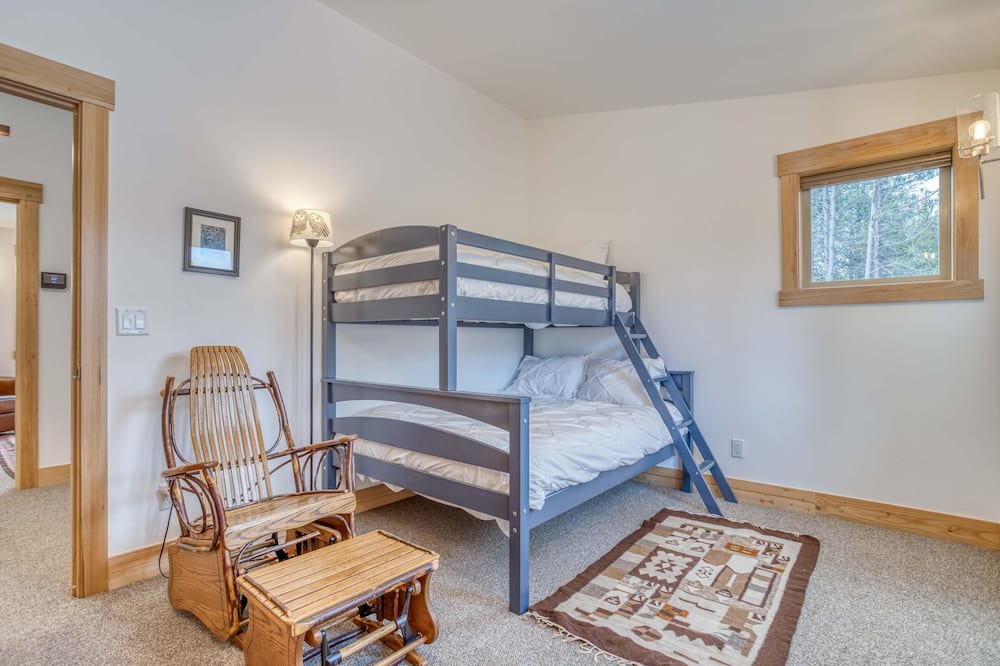 Photo of Bedroom in Three Rivers