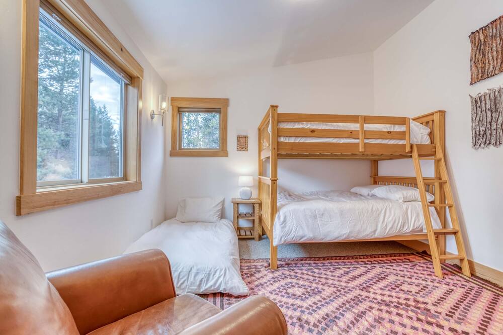 Photo of Bedroom in Three Rivers