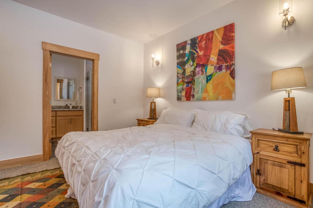 Photo of Bedroom in Three Rivers