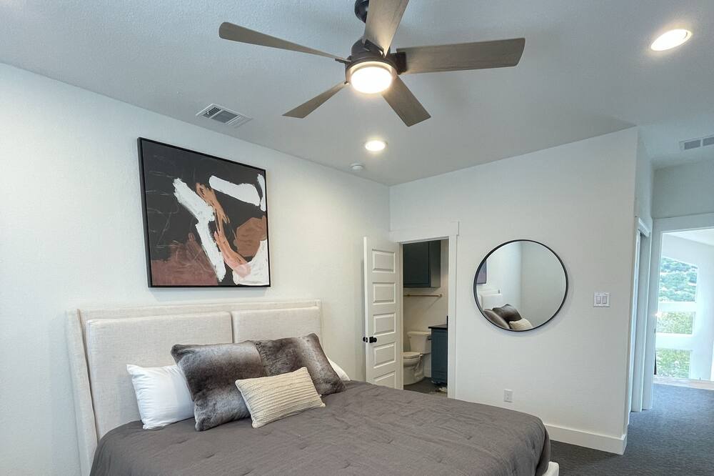 Photo of Bedroom in Jonestown