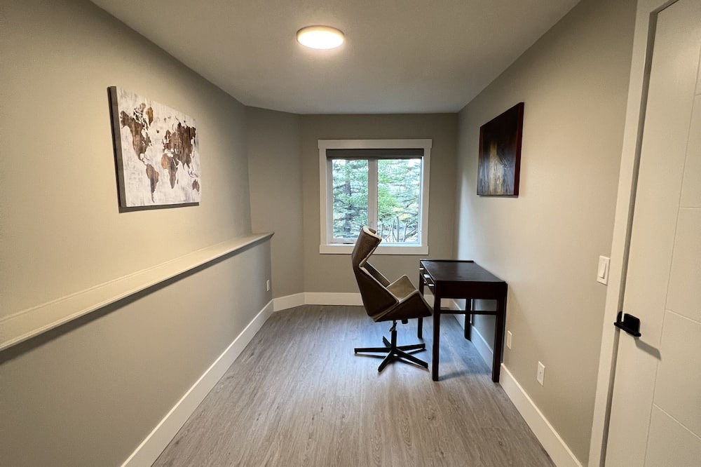 Photo of Others in Signal Hill