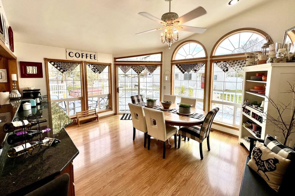 Photo of Bedroom in Baker City