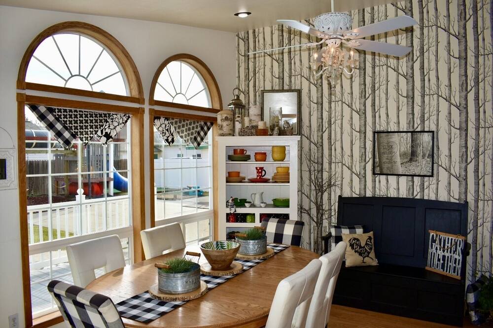 Photo of Bedroom in Baker City