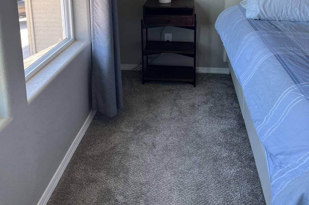 Photo of Bedroom in Alvadore