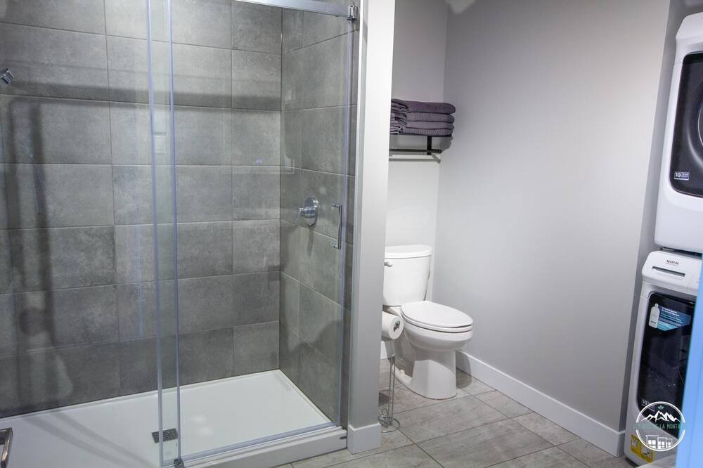 Photo of Bathroom in Sainte-Emelie