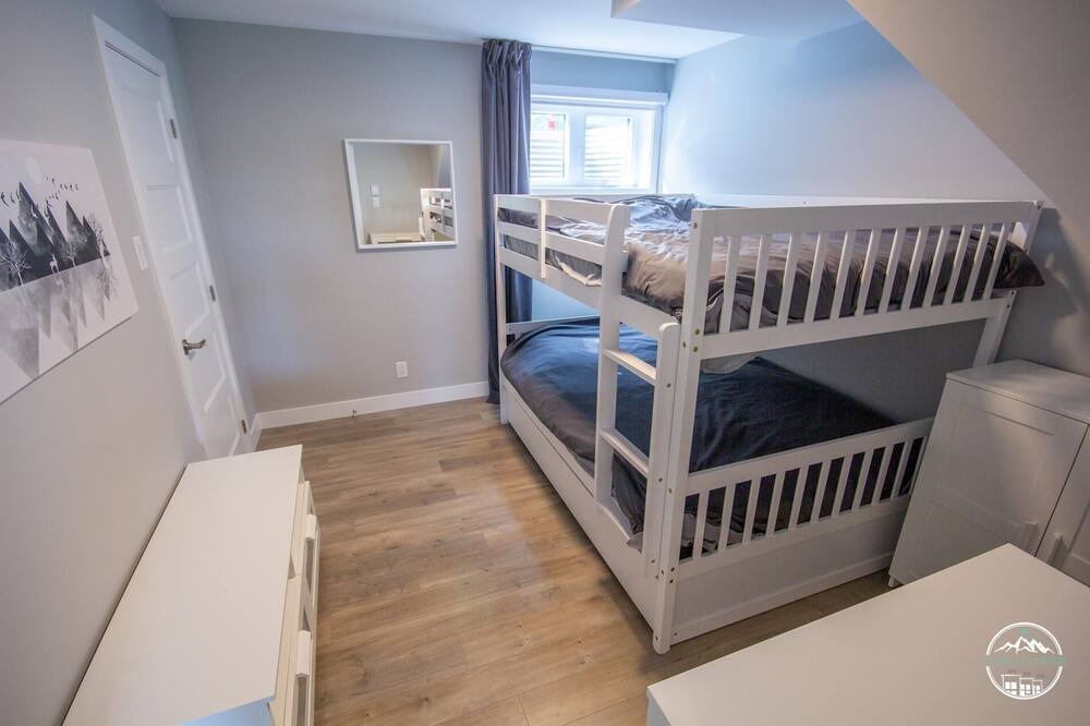 Photo of Bedroom in Sainte-Emelie