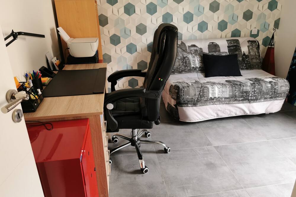Photo of Bedroom in Plaissan