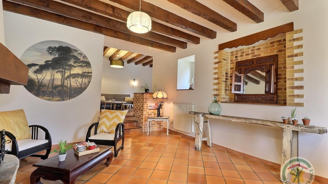 Photo of Others in Landavran