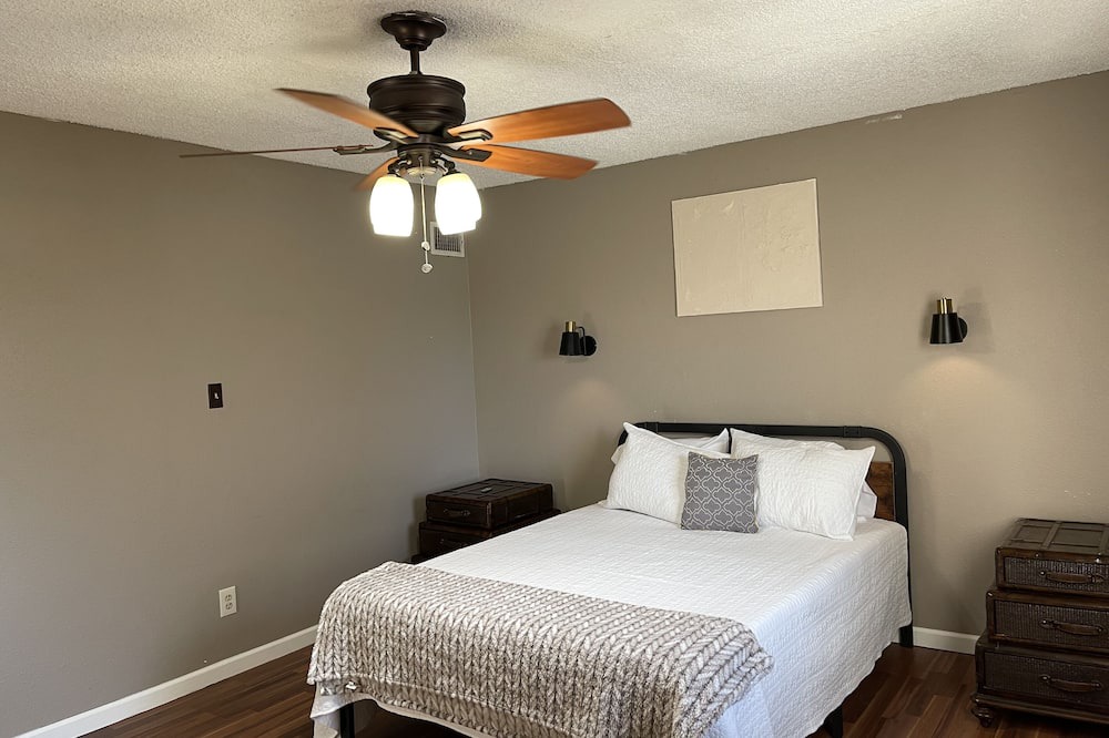 Photo of Bedroom in Hobbs