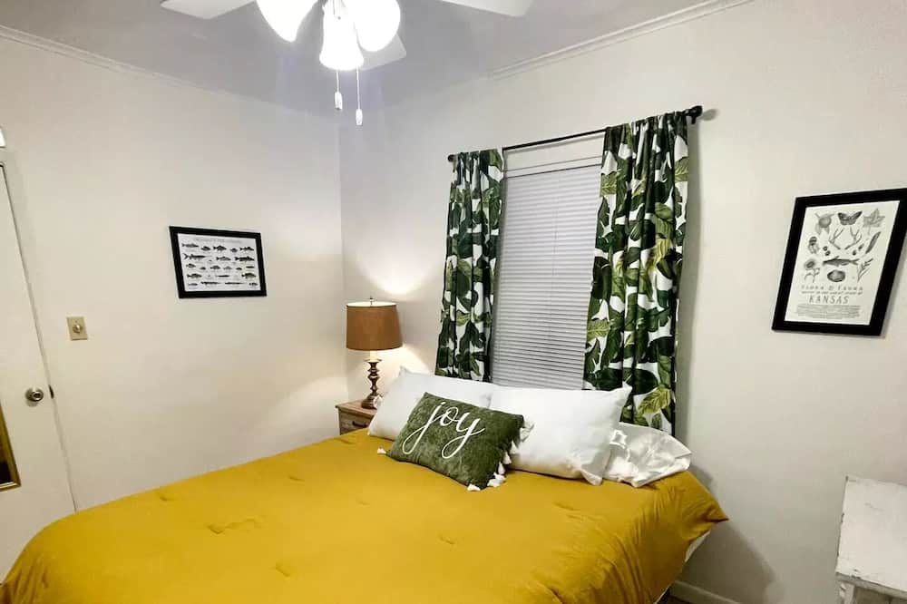 Photo of Bedroom in Ellsworth